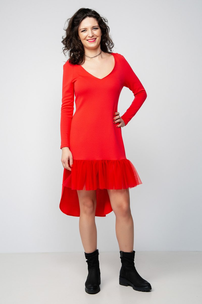 Rochie din țesătură de tricot cu mâneci și volan din tull