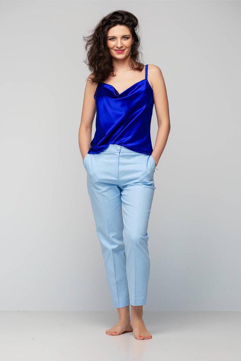 Maieu din mătase și pantalon de in